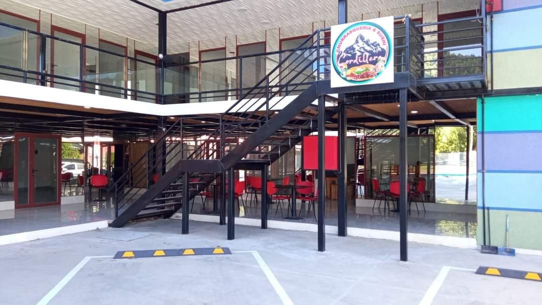 CHURRASQUERIA & SUSHI CORDILLERA